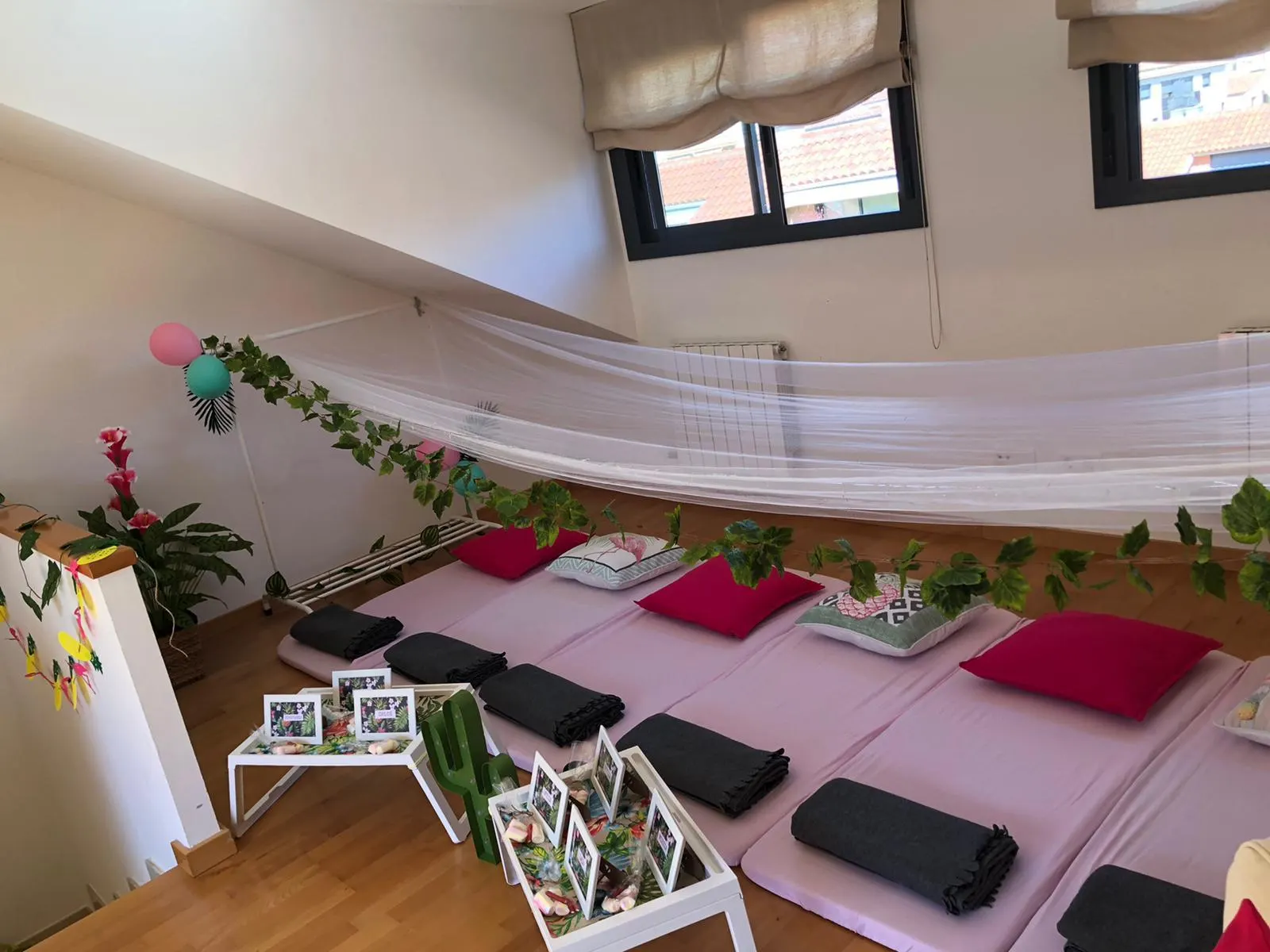 Muntatge de tipis per a una festa – muntatge 17