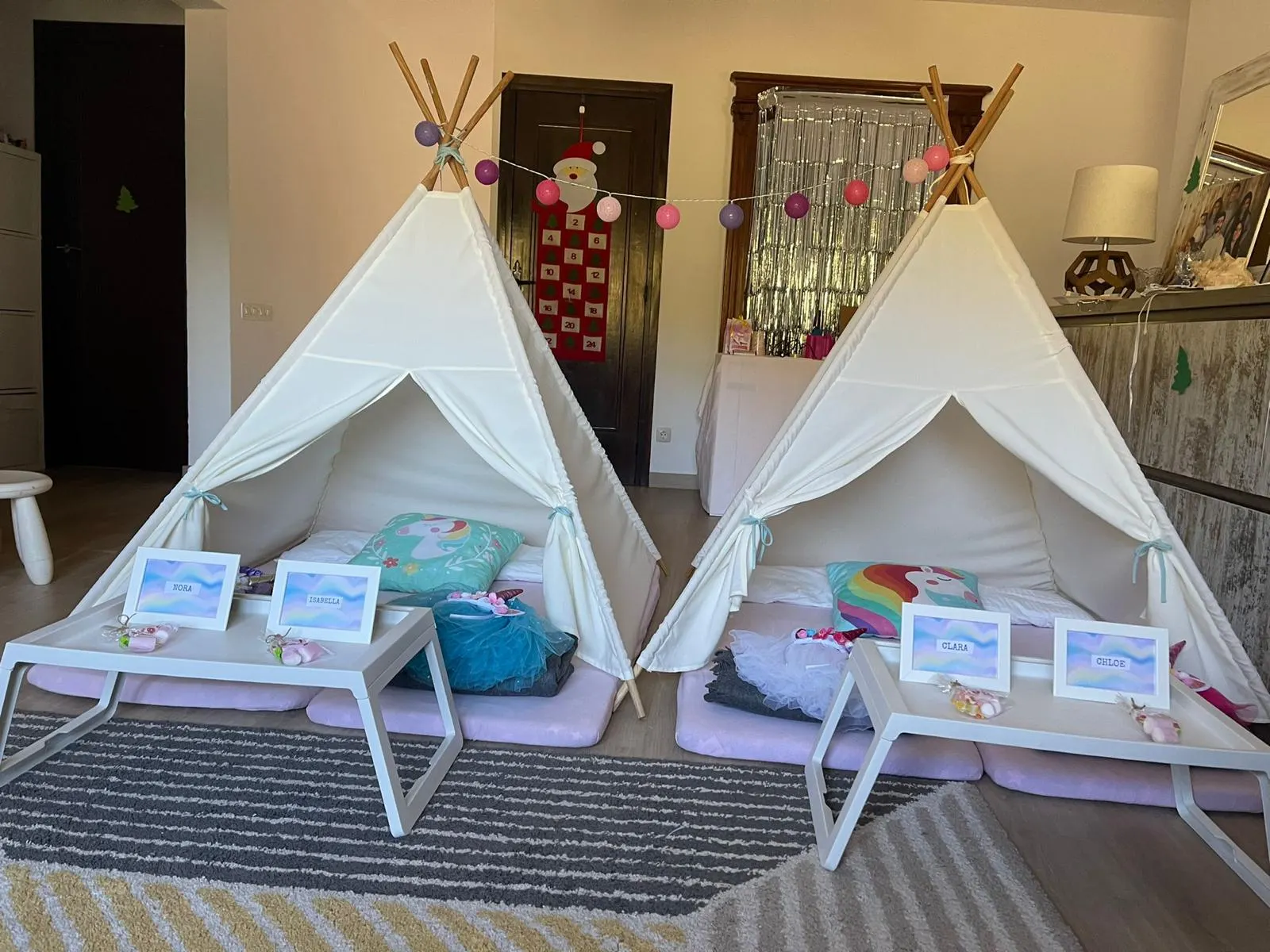 Muntatge de tipis per a una festa – muntatge 21